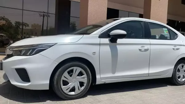 إيجار هوندا سيتي في عمان