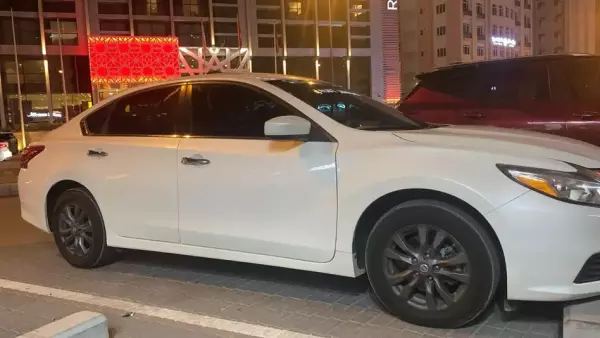 Nissan Altima for rent in Oman