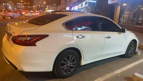 Nissan Altima for rent in Oman