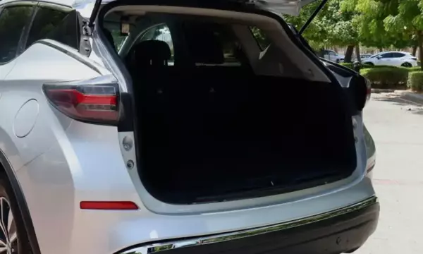 Nissan Murano for rent in Oman