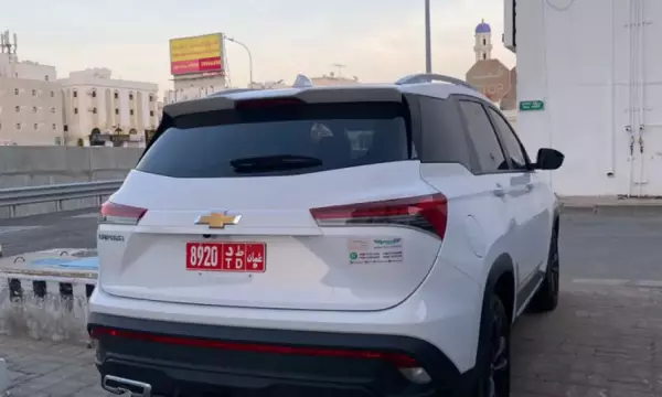 Chevrolet Captiva for rent in Oman
