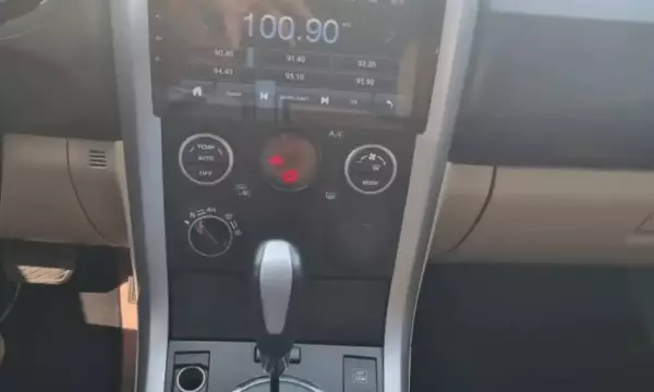 Suzuki Vitara for rent in Oman
