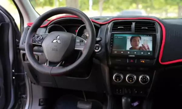 Mitsubishi Outlander for rent in Oman