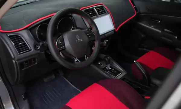 Mitsubishi Outlander for rent in Oman