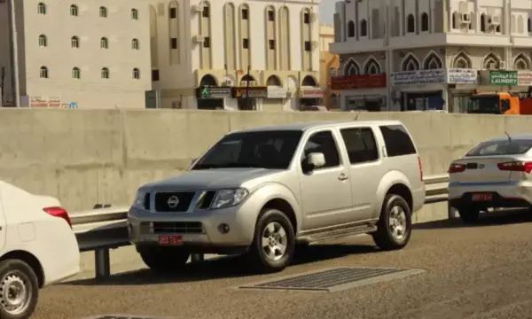 Nissan Pathfinder for rent in Oman