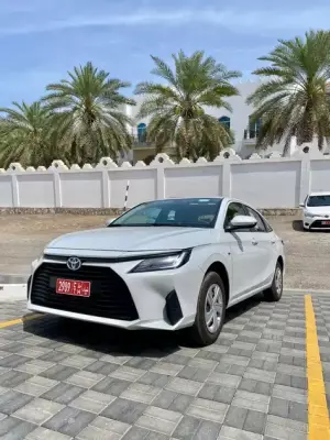 إيجار تويوتا ياريس في عمان