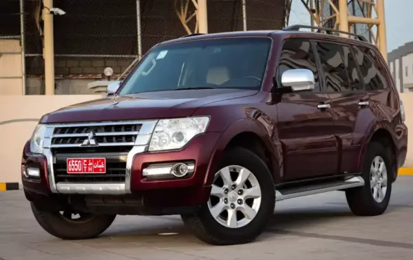 Mitsubishi Pajero for rent in Oman