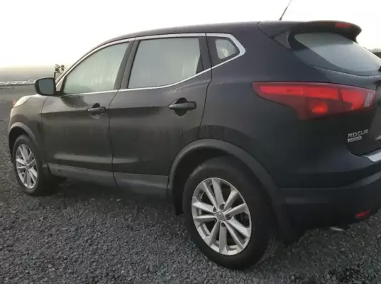 Nissan Rogue for rent in Oman