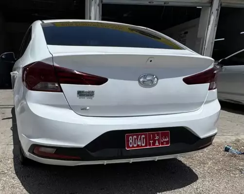 Hyundai Elantra for rent in Oman