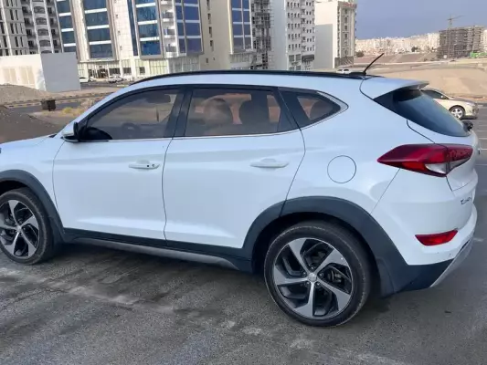 Hyundai Tucson for rent in Oman