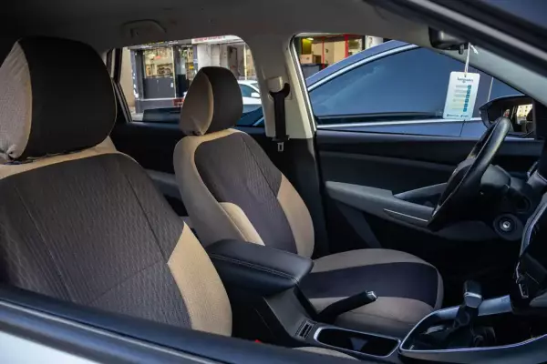 Chevrolet Captiva for rent in Oman
