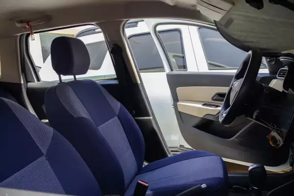 Renault Duster for rent in Oman