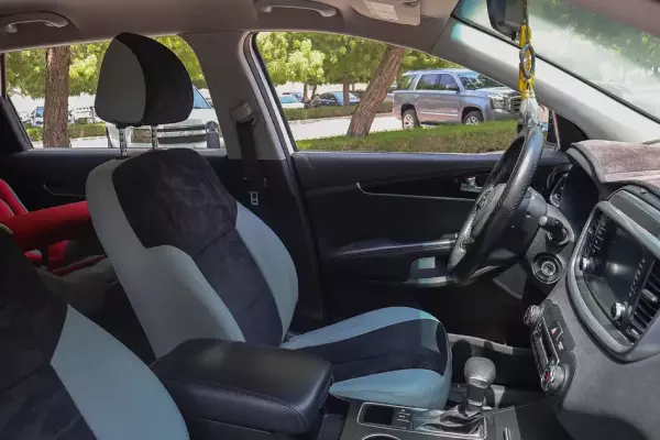 KIA Sorento for rent in Oman