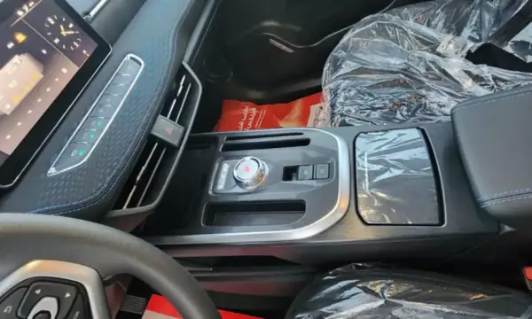Haval Jolion for rent in Oman